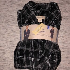Tommy Bahamas Plush Robe